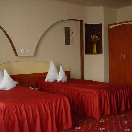 Hotel Kleyn คอนสตันซา ภายนอก รูปภาพ