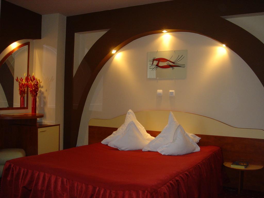 Hotel Kleyn คอนสตันซา ภายนอก รูปภาพ
