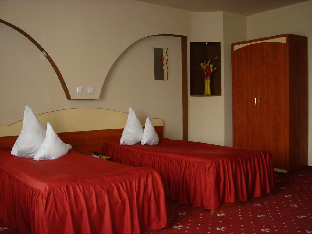 Hotel Kleyn คอนสตันซา ภายนอก รูปภาพ